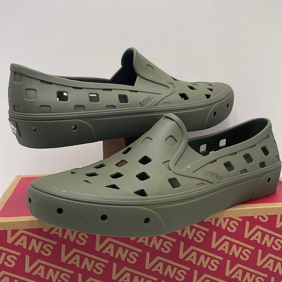 Vans Men’s Slip-On Trk
Grape Leaf
VN0A5HF850K
Sneakers - Picture 8 of 16